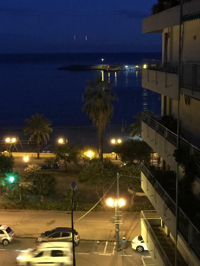 Appartamento Parva Domus Sanremo Esterno foto