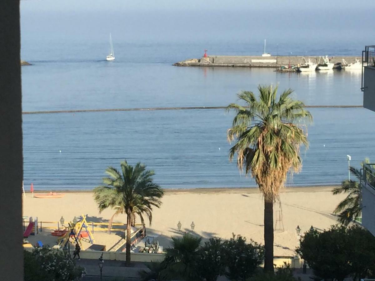Appartamento Parva Domus Sanremo Esterno foto
